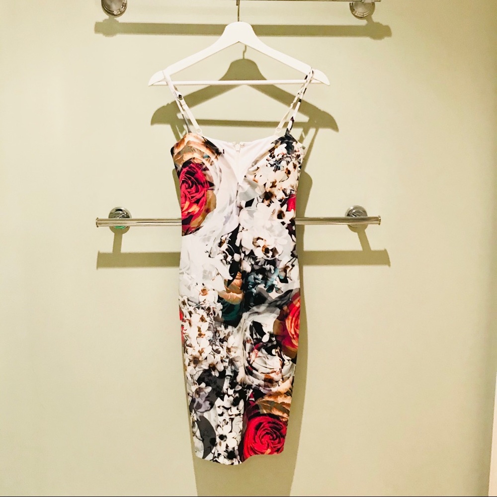 🌸Final Chance. Sweetheart Neck Floral Dress